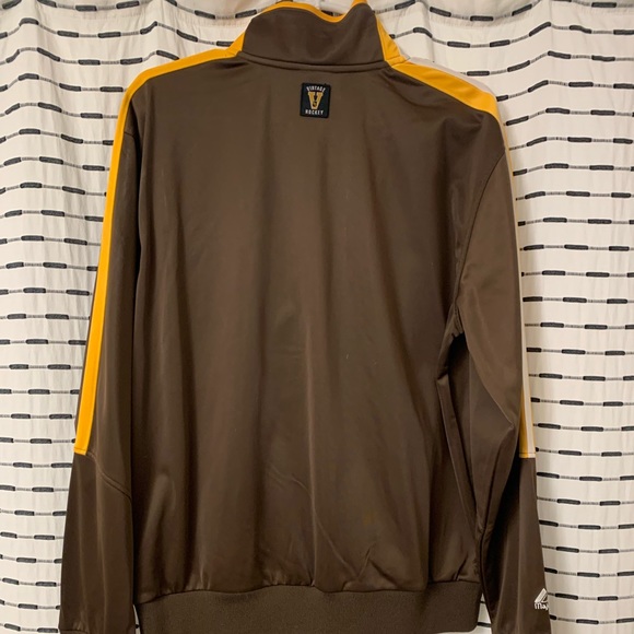 Vintage line Boston Bruins zip up jacket - Picture 4 of 9